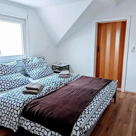 Pension-einfach Uebernacht In Rüdesheim am Rhein